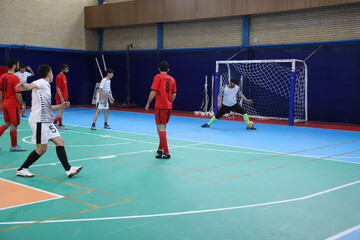 تصاویر / مسابقات فوتسال چهامین دوره جشنواره فرهنگی و ورزشی طلاب استان کردستان