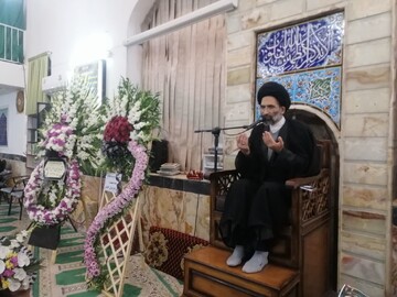 مراسم بزرگداشت والده شهیدان ستوده در کاشان برگزار شد