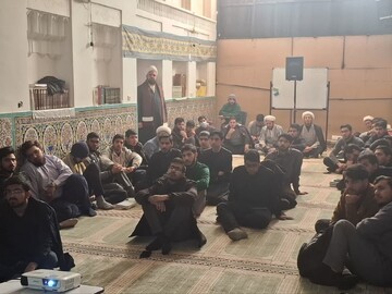 تصاویر/ پخش مناظره علمی در مدرسه علمیه ابراهیمیه