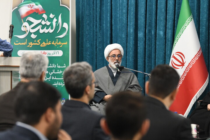 تصاویر/ نشست نماینده ولی فقیه در آذربایجان غربی با نمایندگان تشکل های دانشجویی