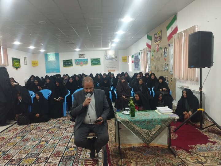 تصاویر/ مراسم سوگواری وفات حضرت ام البنین در مدرسه علمیه فاطمیه بردسیر