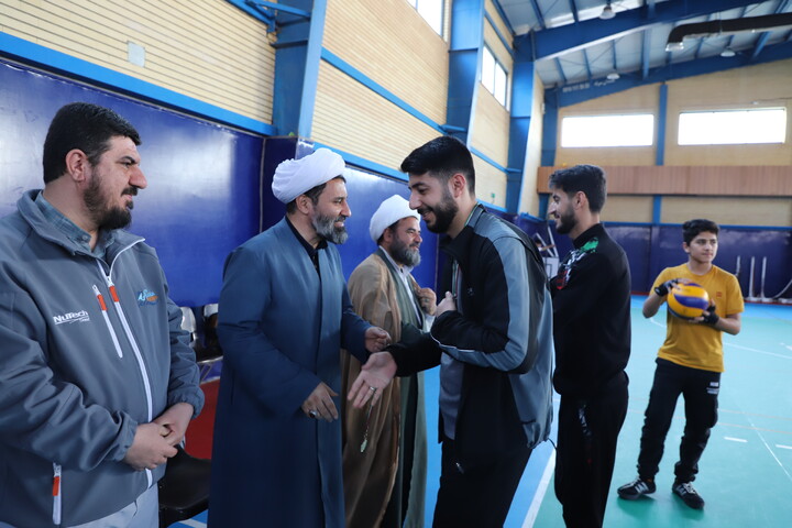 تصاویر/تجلیل از نفرات برتر مسابقات ورزشی طلاب کردستان