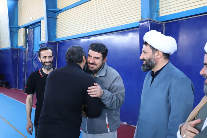 تصاویر/تجلیل از نفرات برتر مسابقات ورزشی طلاب کردستان