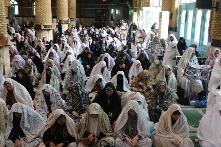 تصاویر/ نماز عبادی سیاسی جمعه در قرچک