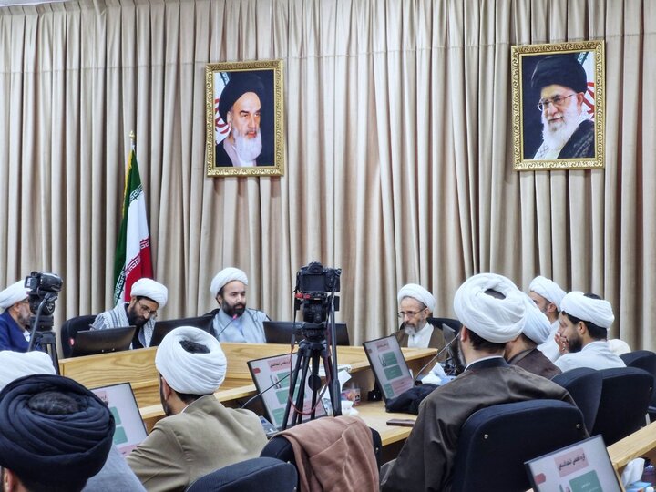 پژوهشکده مشاوره اسلامی راه‌اندازی شود / مشاوره دینی سلامت روانی جامعه را تأمین می‌کند