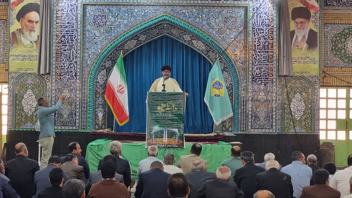 نماز جمعه گناوه به روایت تصویر