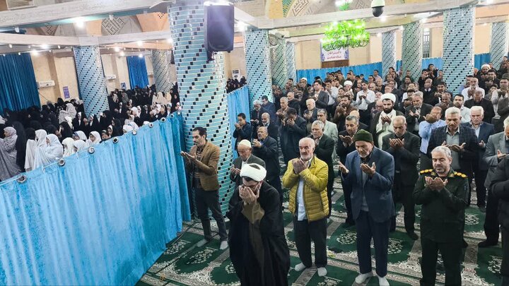 تصاویر/ اقامه نماز جمعه شهر انار