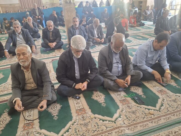 تصاویر/ اقامه نماز جمعه شهر بلورد