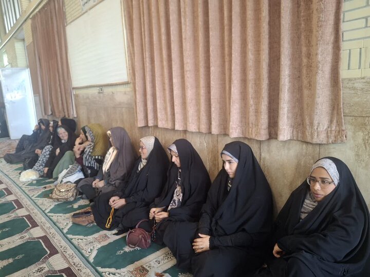 تصاویر/ اقامه نماز جمعه شهر بلورد