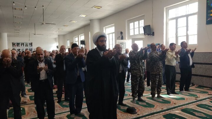 تصاویر/ اقامه نماز جمعه شهر کشکوئیه