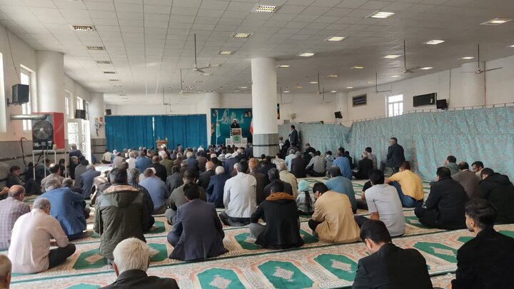 تصاویر/ اقامه نماز جمعه شهر کشکوئیه