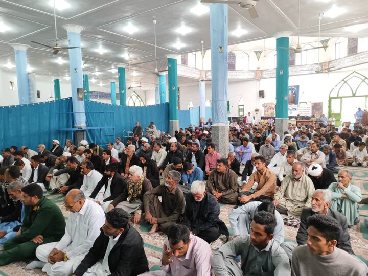 تصاویر/ اقامه نماز جمعه شهر ریگان