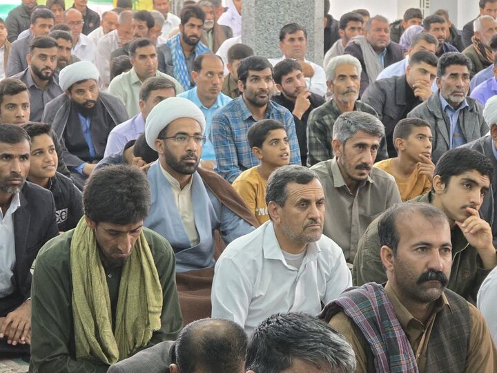 تصاویر/ اقامه نماز جمعه شهر ریگان