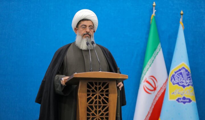 تصاویر/ نماز عبادی سیاسی جمعه در ساوجبلاغ