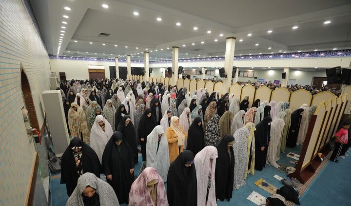 تصاویر/ نماز عبادی سیاسی جمعه در ساوجبلاغ