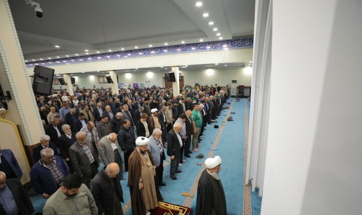 تصاویر/ نماز عبادی سیاسی جمعه در ساوجبلاغ