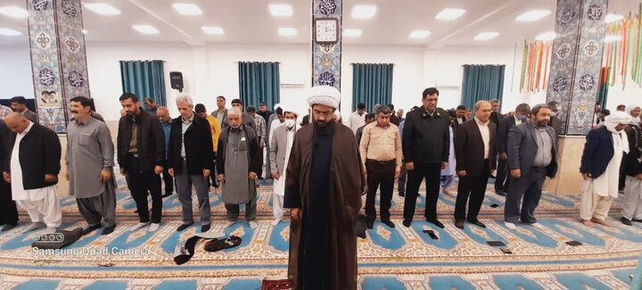 تصاویر/ آیین عبادی سیاسی نماز جمعه شهرستان نیمروز