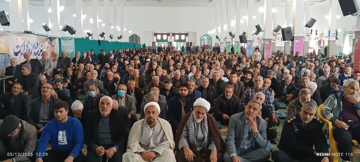 تصاویر/اقامه نماز عبادی _سیاسی جمعه در مصلی امام علی (ع)ساوه