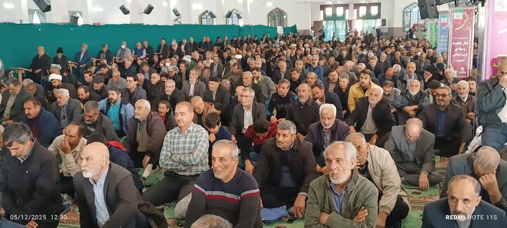 تصاویر/اقامه نماز عبادی _سیاسی جمعه در مصلی امام علی (ع)ساوه