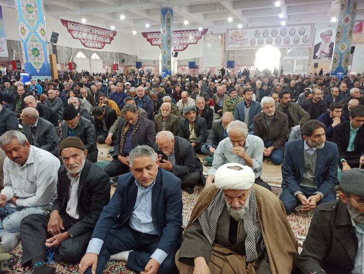 تصاویر/ نمازعبادی سیاسی جمعه کاشان