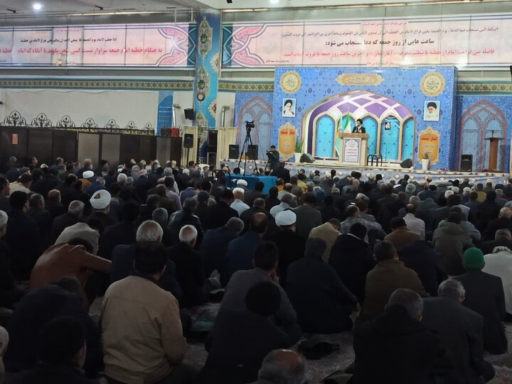 تصاویر/ نمازعبادی سیاسی جمعه کاشان