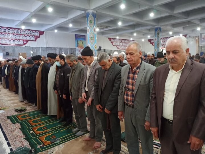 تصاویر/ نمازعبادی سیاسی جمعه کاشان