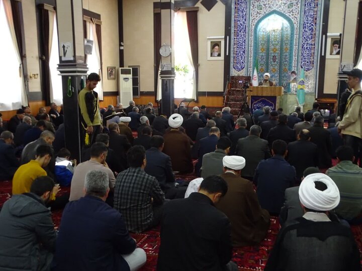 تصاویر/ اقامه نماز جمعه امروز شهرستان چهاربرج