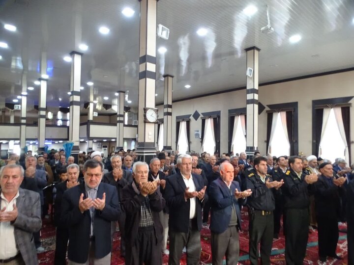 تصاویر/ اقامه نماز جمعه امروز شهرستان چهاربرج