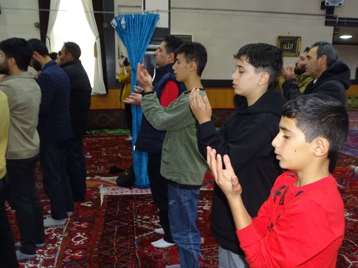 تصاویر/ اقامه نماز جمعه امروز شهرستان چهاربرج