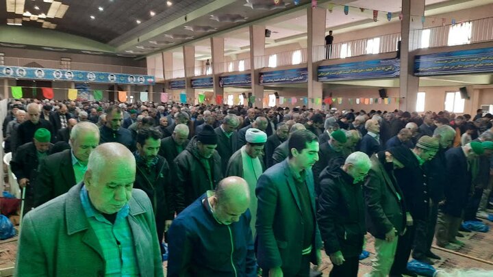 تصاویر/حضور پر شور مردم ولایت‌مدار خمین در نماز جمعه این شهرستان