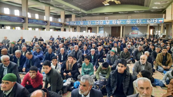 تصاویر/حضور پر شور مردم ولایت‌مدار خمین در نماز جمعه این شهرستان