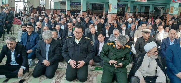 تصاویر/ اقامه نماز جمعه شهرستان پارس آباد