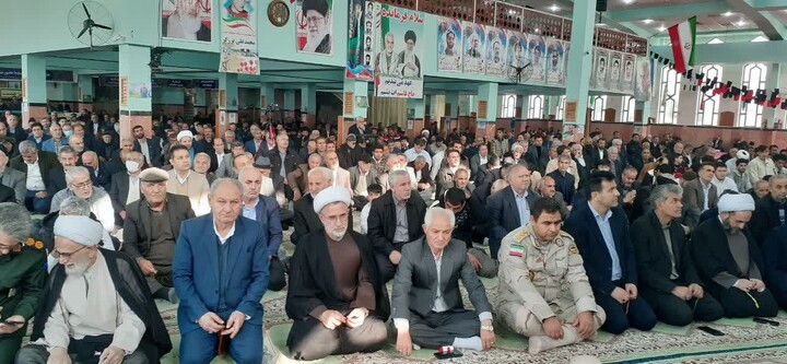 تصاویر/ اقامه نماز جمعه شهرستان پارس آباد