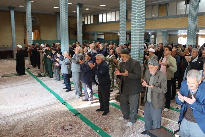 تصاویر/ آیین عبادی سیاسی نماز جمعه نوشین شهر