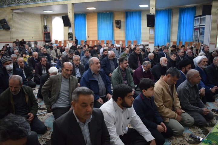 تصاویر/ اقامه نماز جمعه شهرستان بیجار