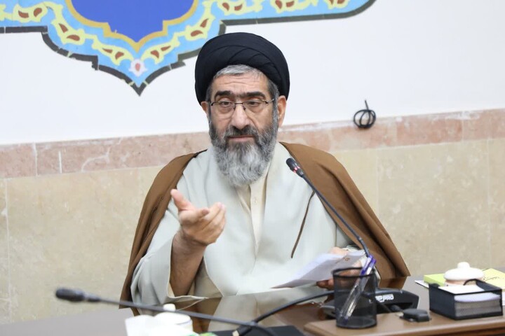 تصاویر/ برگزاری جلسه بصیرتی با موضوع نقد جریان فکری قرآن بسندگی