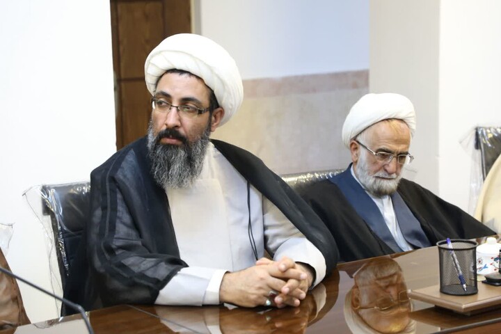 تصاویر/ برگزاری جلسه بصیرتی با موضوع نقد جریان فکری قرآن بسندگی