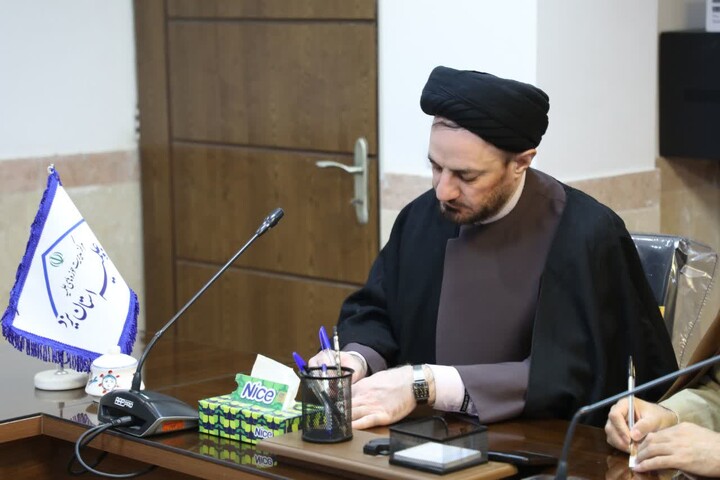 تصاویر/ برگزاری جلسه بصیرتی با موضوع نقد جریان فکری قرآن بسندگی