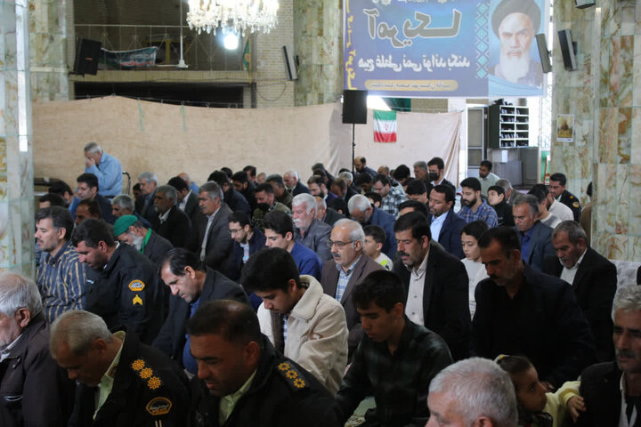 تصاویر/ برگزاری نماز جمعه شهرستان خاتم