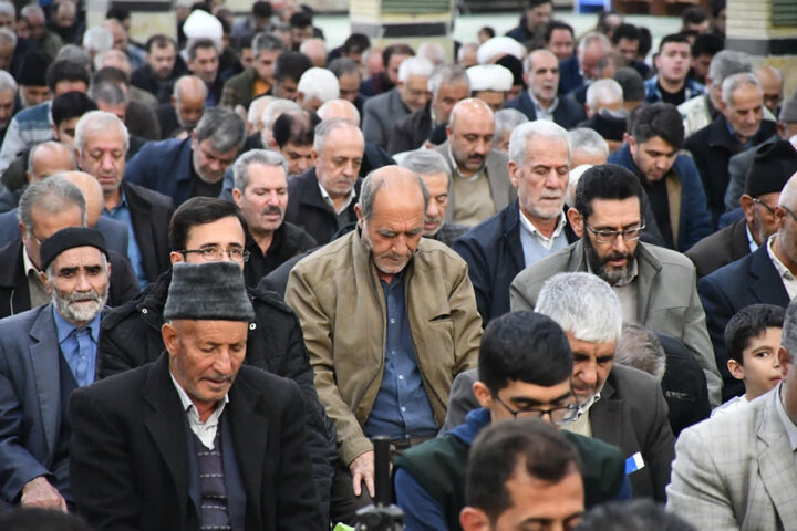 صاویر/ اقامه نماز جمعه شهرستان خوی