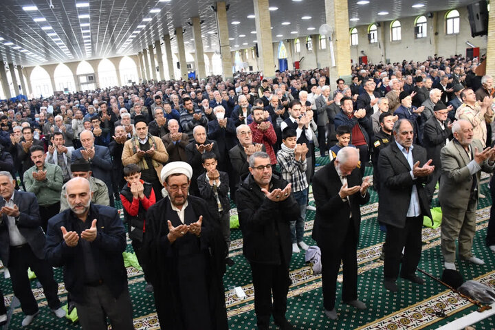 صاویر/ اقامه نماز جمعه شهرستان خوی