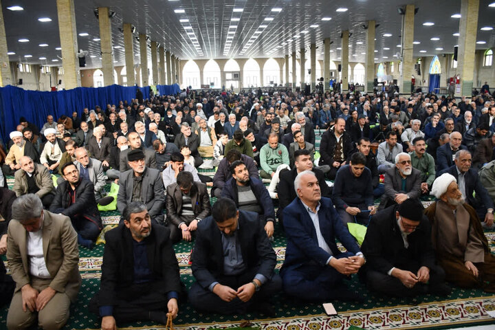 صاویر/ اقامه نماز جمعه شهرستان خوی