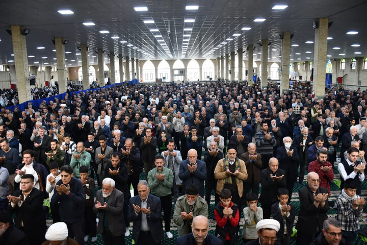صاویر/ اقامه نماز جمعه شهرستان خوی