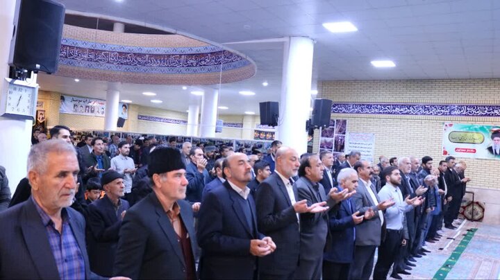 تصاویر/ اقامه نماز جمعه در شهرستان ایوان