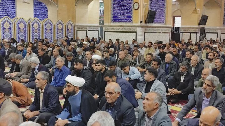 تصاویر/ اقامه نماز جمعه شهر بم