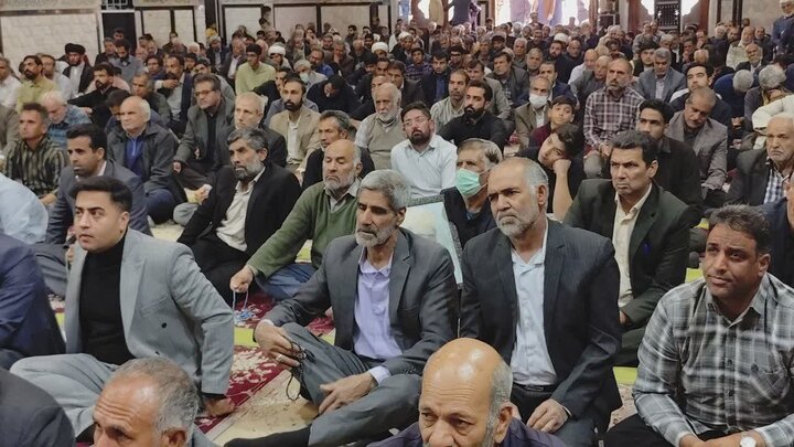 تصاویر/ اقامه نماز جمعه شهر بم