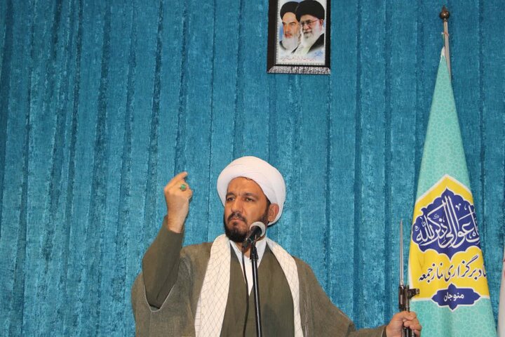 تصاویر/ اقامه نماز جمعه شهر منوجان