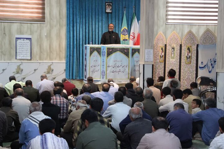 تصاویر/ اقامه نماز جمعه شهر منوجان