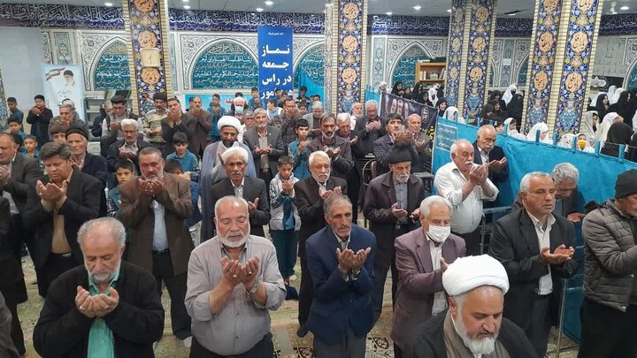 تصاویر/ اقامه نماز جمعه شهر پاریز