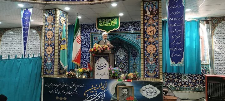 تصاویر/ اقامه نماز جمعه شهر پاریز